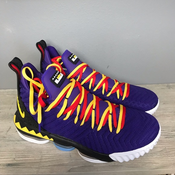 NWT NIke LeBron 16 Martin Shoes - Picture 2 of 7